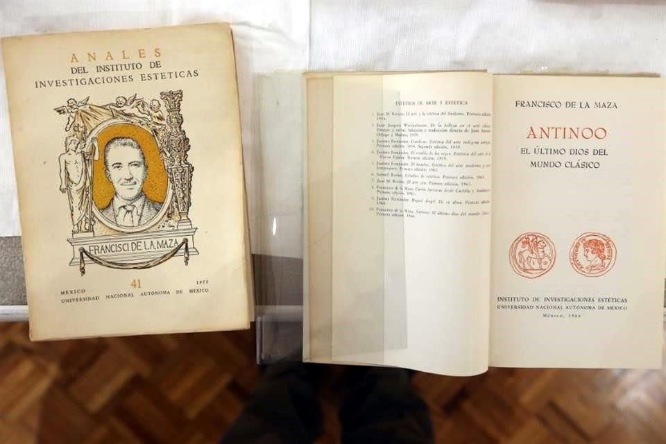 De la Maza fue autor del libro 'Antinoo, El último dios del munso clásico'.