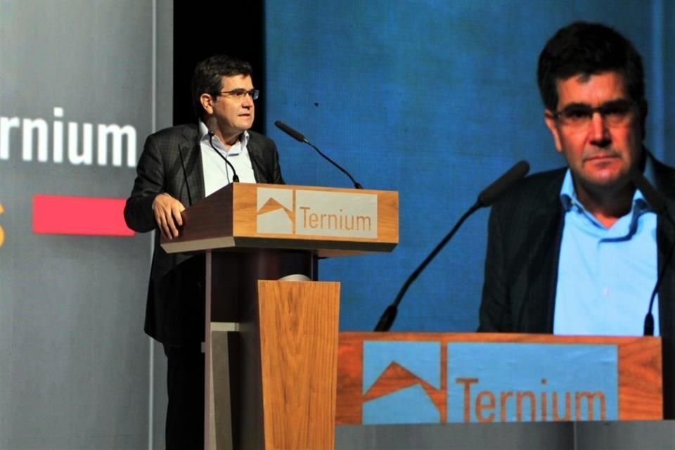 Máximo Vedoya, presidente de Ternium Global, afirmó que el sector público (en México) no está invirtiendo en energía.