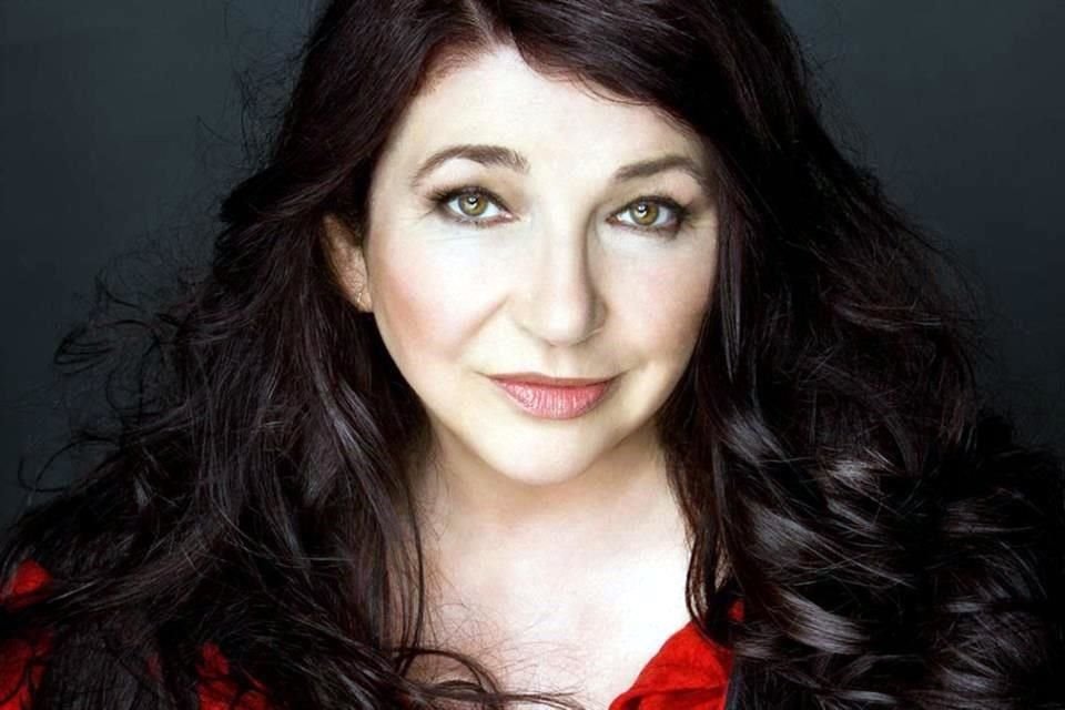 Kate Bush, intérprete de 'Running Up That Hill' de la serie Stranger Things, vive la abrumadora popularidad del tema estrenado hace 37 años.