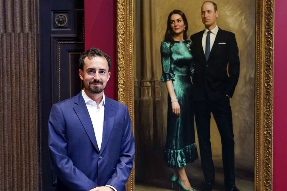 Kate Middleton y el Príncipe Guillermo, Duques de Cambridge, ya cuentan con el primer retrato oficial pintado por Jamie Coreth.