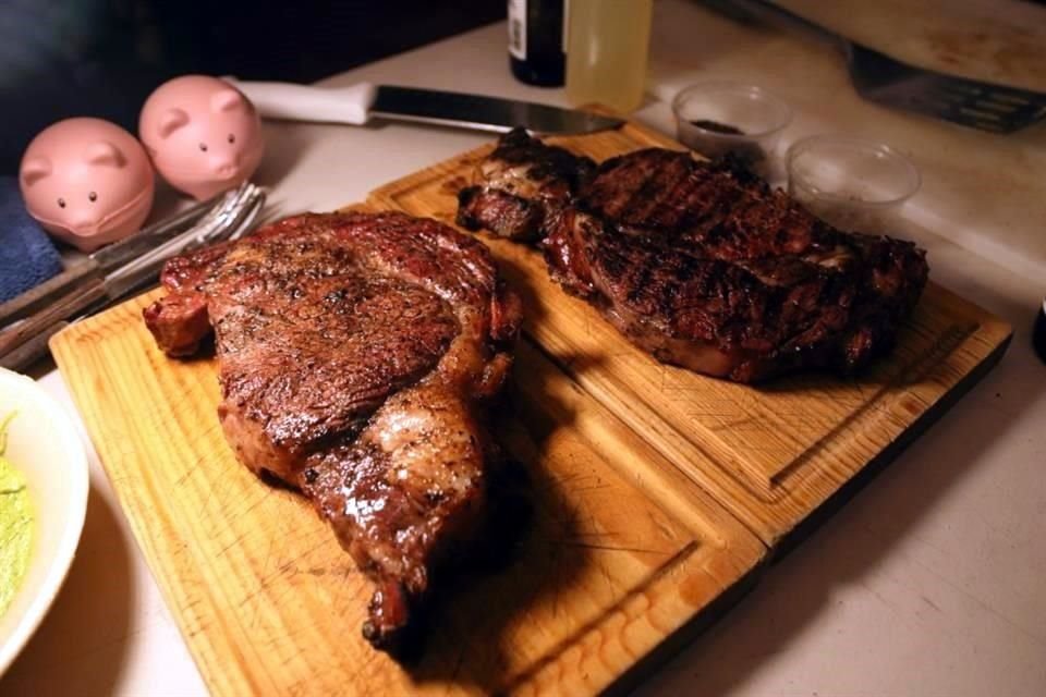 Cada miércoles hasta el 6 de julio The Grilling Bastards ofrece un curso de asado para suscriptores de MURAL.