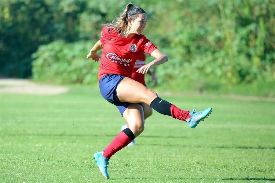 Adriana Iturbide registra 43 goles en 111 partidos de la Liga MX Femenil.
