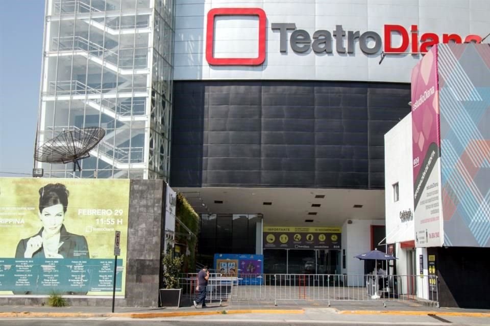 El Tetro Diana emitió un comunicado deslindándose de los hechos violentos.