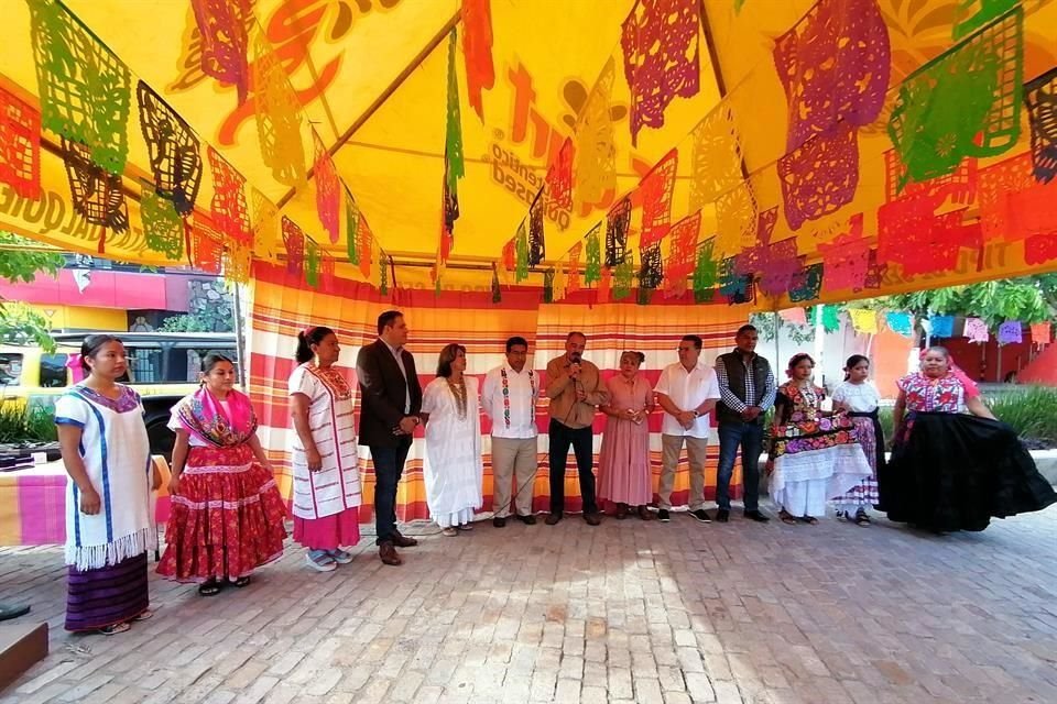 Esta actividad también forma parte de la caravana itinerante de 'Grupo Cultural Oaxaca: Arte, Fiesta y Tradición'.