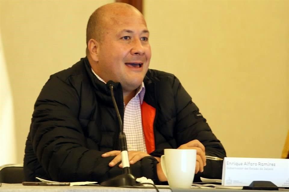 El Gobernador de Jalisco reprochó que el Cardenal de GDL denunciara ante medios de comunicación que fue retenido por supuestos delincuentes.