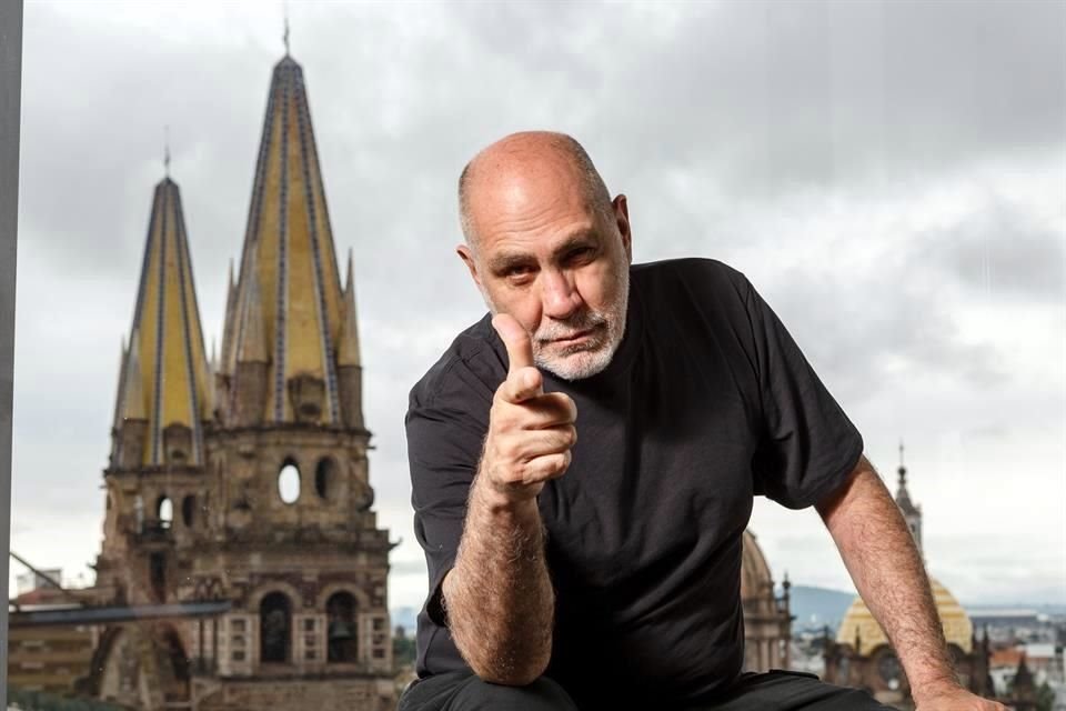 Guillermo Arriaga estará hoy a las 19:00 horas en LarVa, donde dará la conferencia 'El Arte de Contar' como parte de Guadalajara Capital Mundial del Libro.