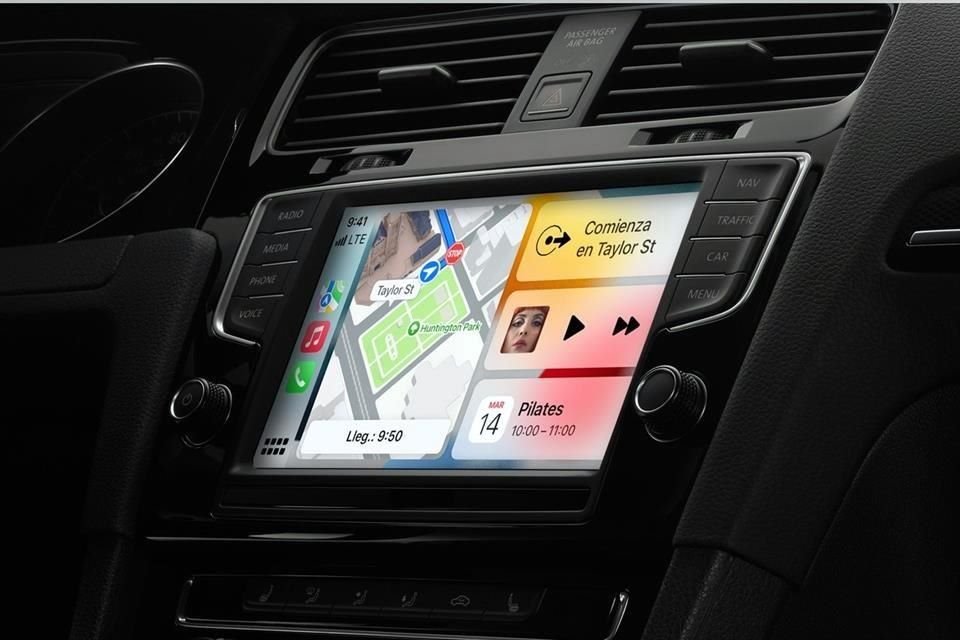 La nueva versión de CarPlay estaría disponible este otoño.