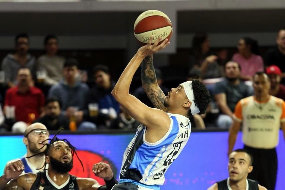 Ayer, Astros perdió en tiempo extra el segundo partido.