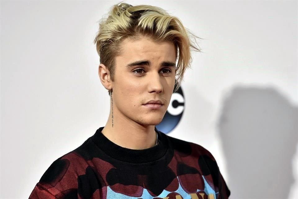 El cantante canadiense Justin Bieber superó la pandemia de Covid-19 y anunció los detalles de su próxima gira mundial.