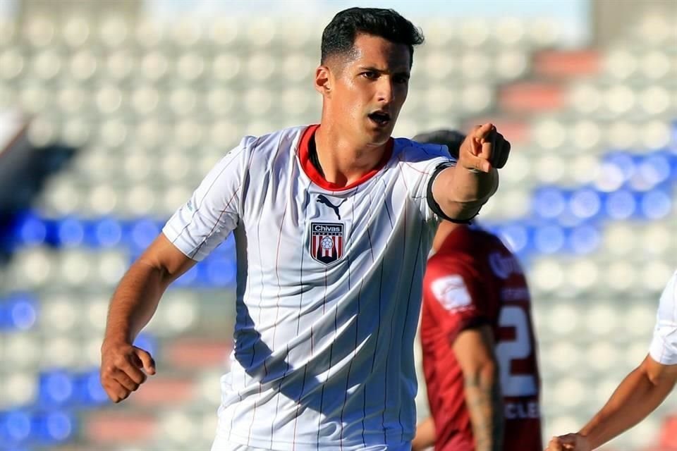 José 'Tepa' González también se apuntó con un gol.