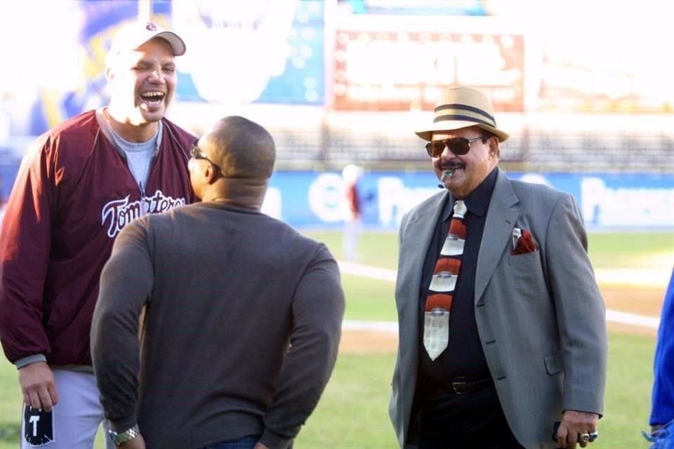 Mike Brito estuvo ligado también al beisbol mexicano.