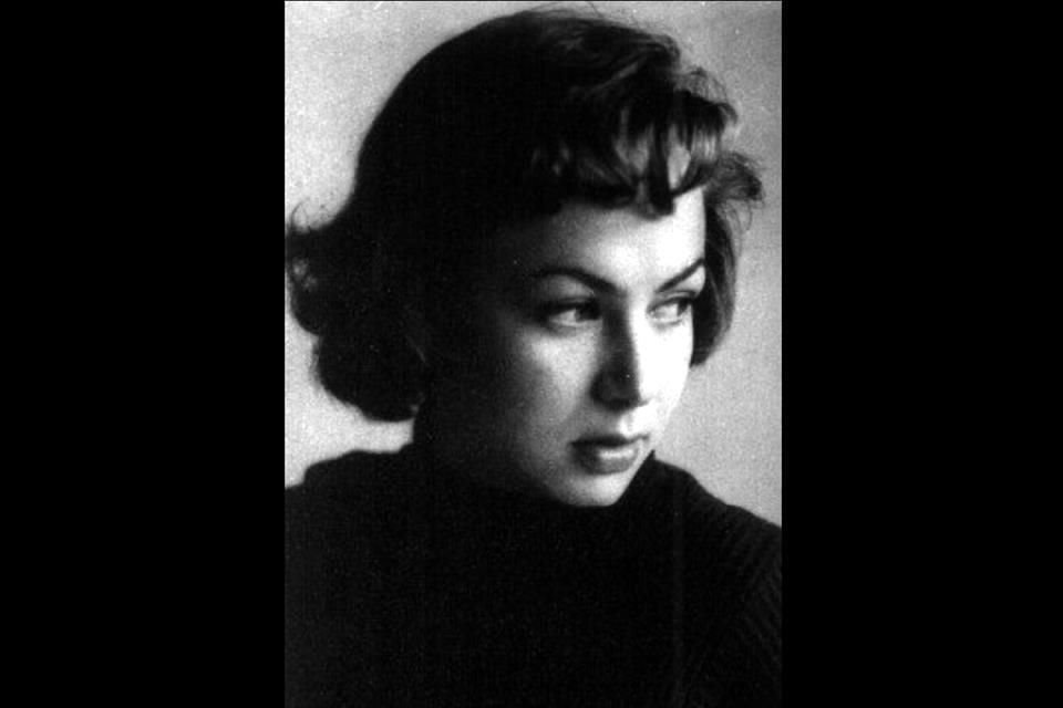 La poeta Pita Amor, nacida en 1918, falleció el 8 de mayo del 2000. Una escritora legendaria, destaca Sandra Frid.