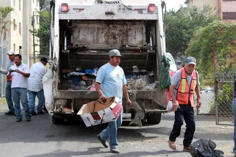 Por el incumplimiento de la recolección, traslado y disposición final de la basura, el Ayuntamiento de Tonalá anunció que está 'preparando el camino legal' contra Caabsa Eagle.