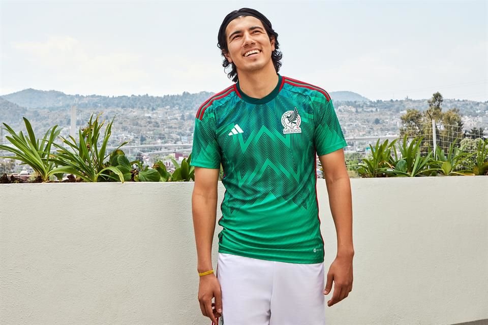 La playera estará a la venta a partir de este 9 de julio.