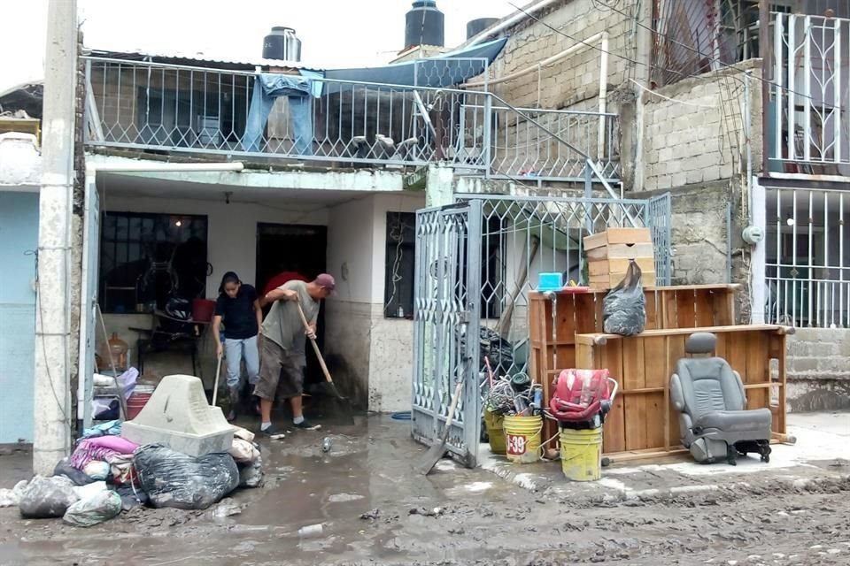 Vecinos de la zona instaron al Ayuntamiento de Zapopan a construir un muro de contención a los costados del cauce del Arroyo Seco.