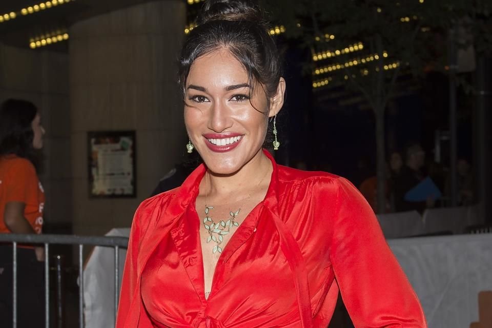 Q'Orianka Kilcher, actriz de la serie 'Yellowstone' fue acusada de cobrar una indemnización de manera ilegal.