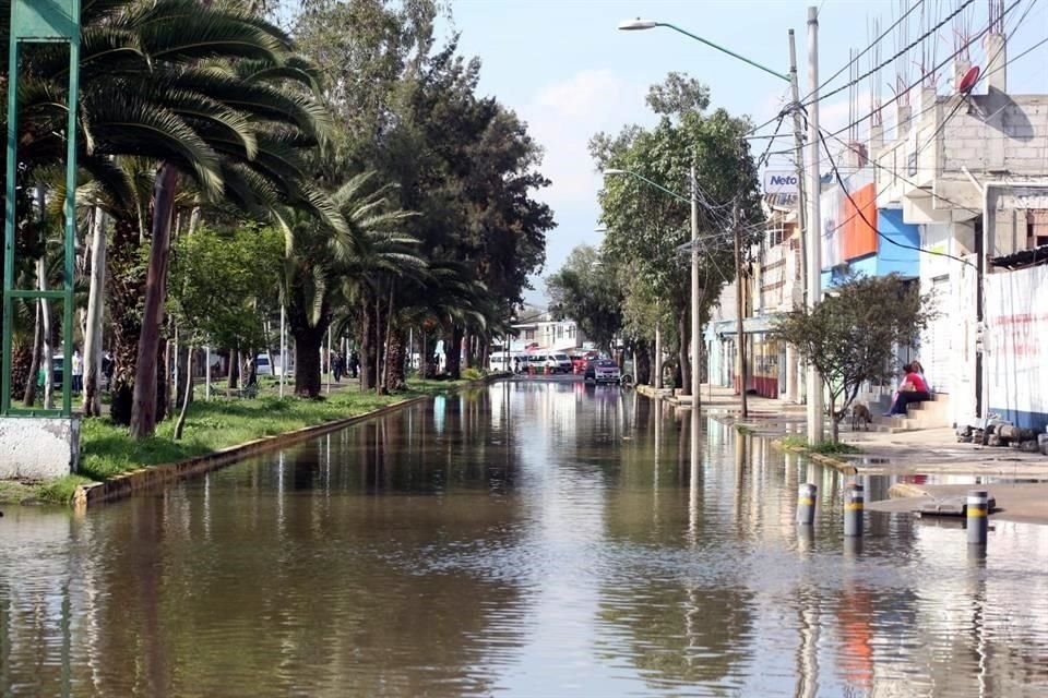 Tras megafuga en Tlaltenco, los trabajos de reparación afectarán abasto de agua en 33 colonias de Tláhuac durante las próximas 48 horas.