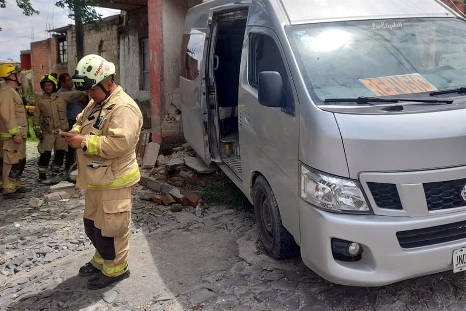 El accidente ocurrió en el cruce de las Calles Manantial y Agua Escondida.