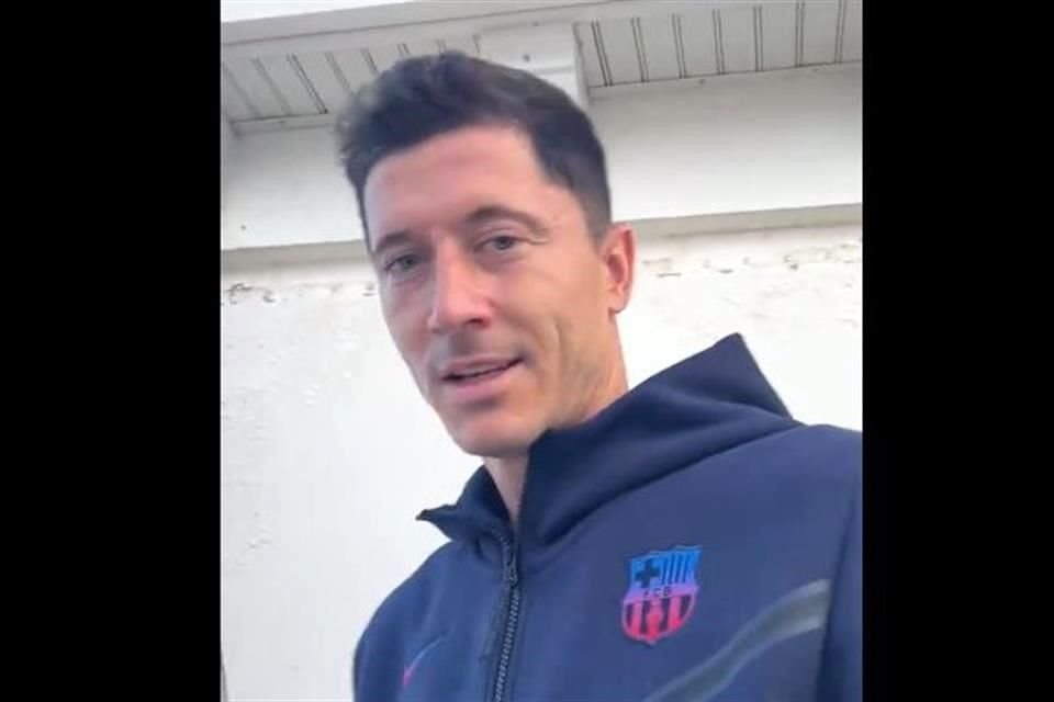 Robert Lewandowski llega al Barcelona con 33 años de edad.