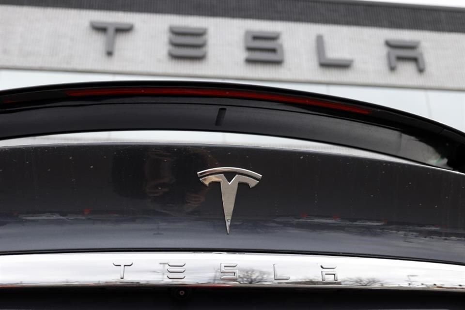 De acuerdo con la asociación alemana de consumidores, es 'prácticamente imposible' cumplir con las normas de protección de datos en Europa mientras se usa la función centinela de los vehículos Tesla.