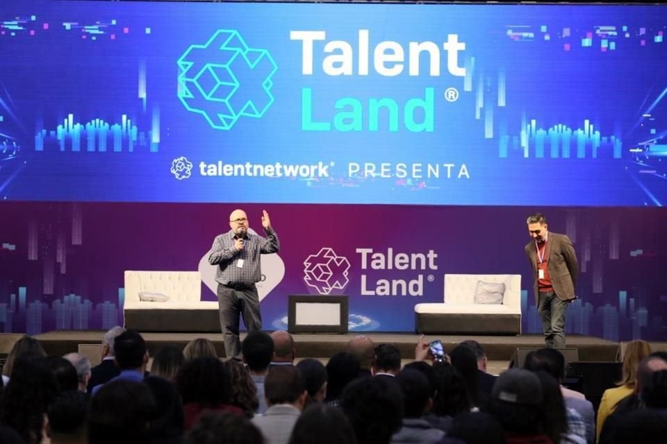 Con más de 25 mil asistentes presenciales, el Talent Land 2022 arrancó sus actividades en Expo Guadalajara.