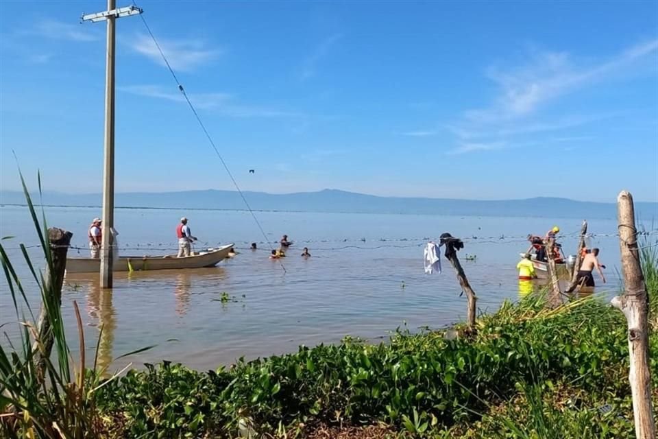 Un menor de 12 años murió ahogado tras ingresar al Lago de Chapala y no poder salir.
