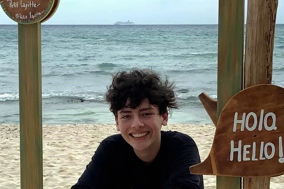 Antes de mudarse a Europa, Enrique Pérez comenzó en Cancún sus estudios con Armando Palominos.