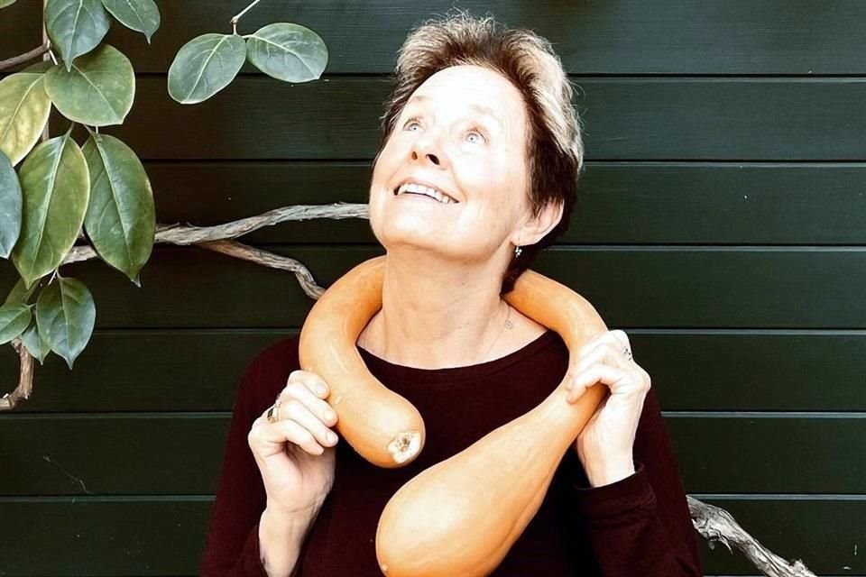 A 50 años de Chez Panisse, la activista culinaria Alice Waters cuestiona los valores de la comida rápida y el rol de las escuelas en la alimentación