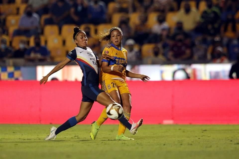 Éste fue el pase para gol de Sánchez a Elizondo.