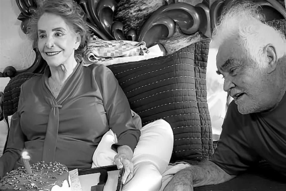 Cuquita Abarca y Vicente Fernández.