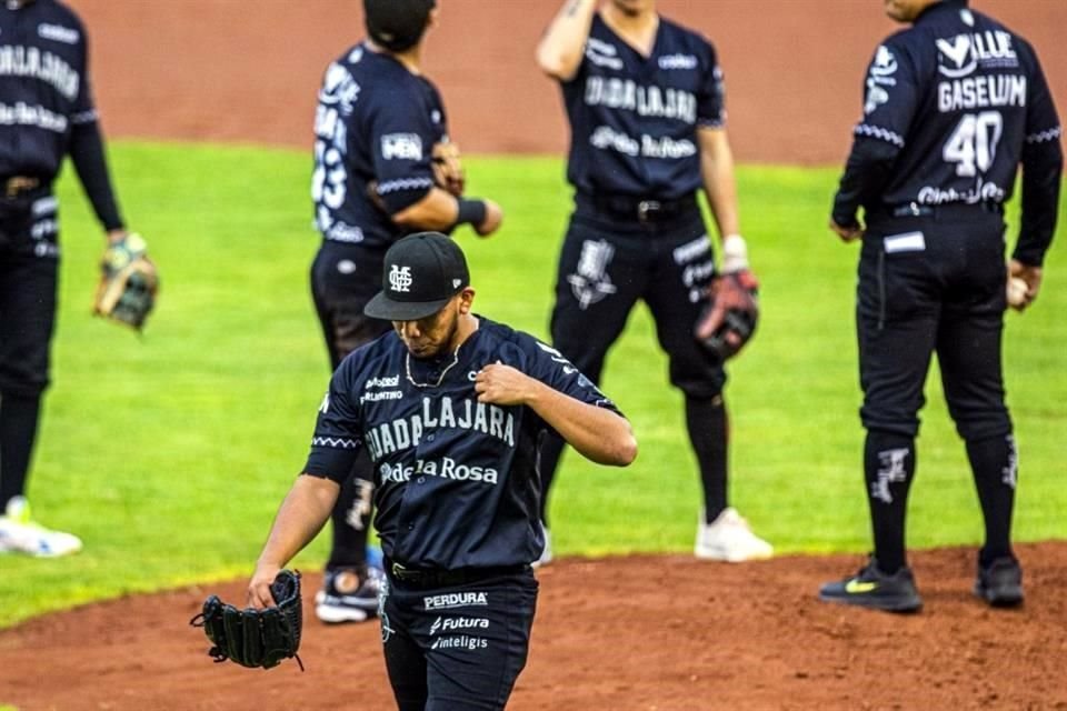 Mariachis de Guadalajara ante Rieleros de Aguascalientes, en el segundo juego de la serie.