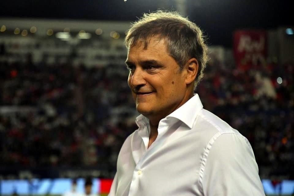Diego Aguirre mencionó que Santiago Giménez no está lesionado.