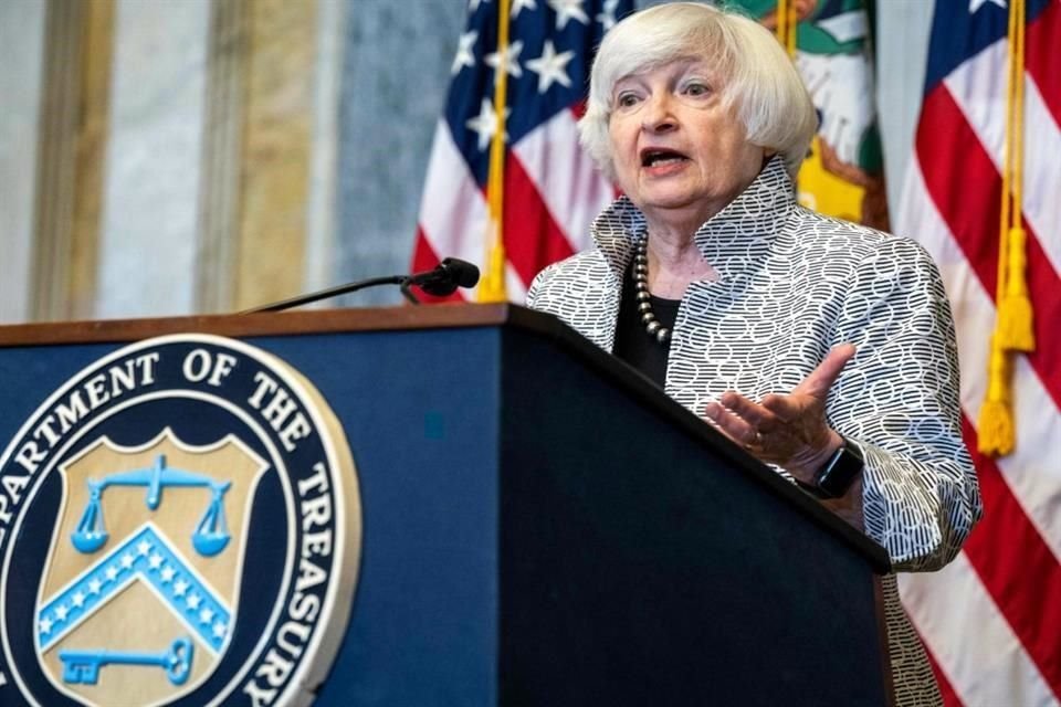 Janet Yellen dijo que una desaceleración económica es necesaria para combatir la inflación.