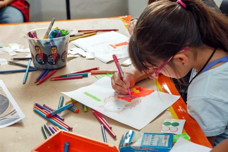La expresión del arte entre los más pequeños es fundamental para consolidar su desarrollo emocional, coinciden expertos.