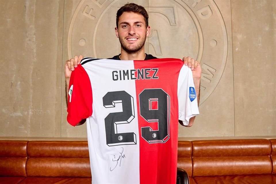 Santiago Giménez usará el 29 en el Feyenoord.
