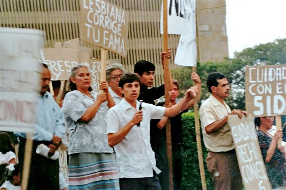 Manifestación en contra del conferencia anual de la Asociación Internacional de Lesbianas y Gays, ILGA, por sus siglas en inglés en junio de 1991.