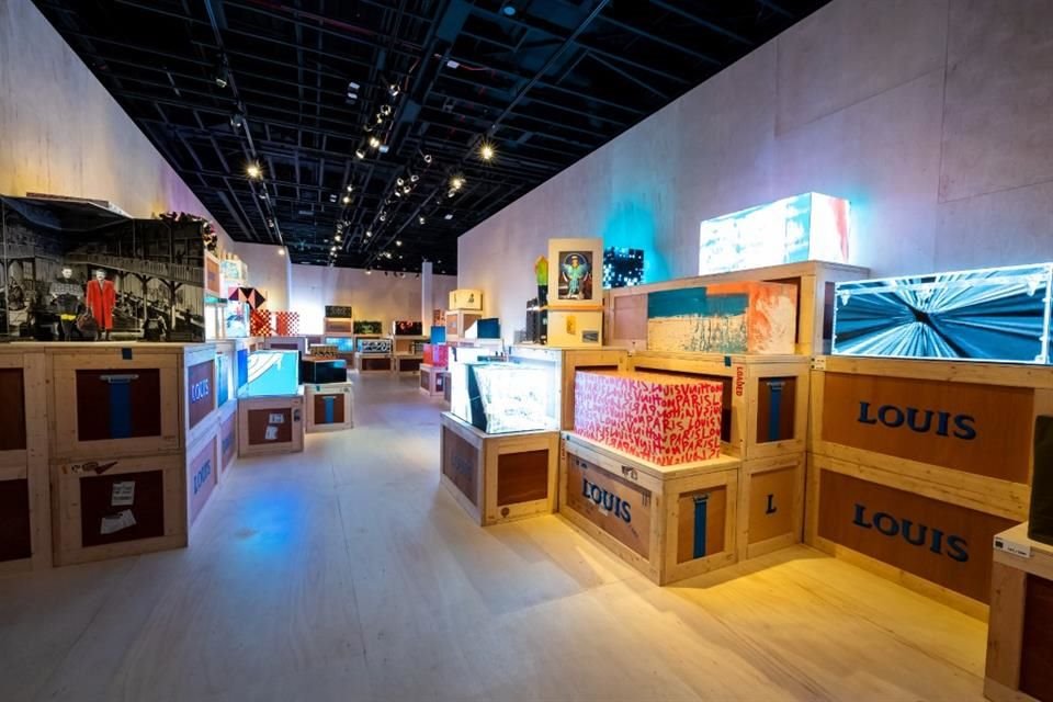 Louis Vuitton inauguró su nueva exhibición '200 Trunks, 200 Visionaries: The Exhibition', en Beverly Hills; disponible hasta septiembre.