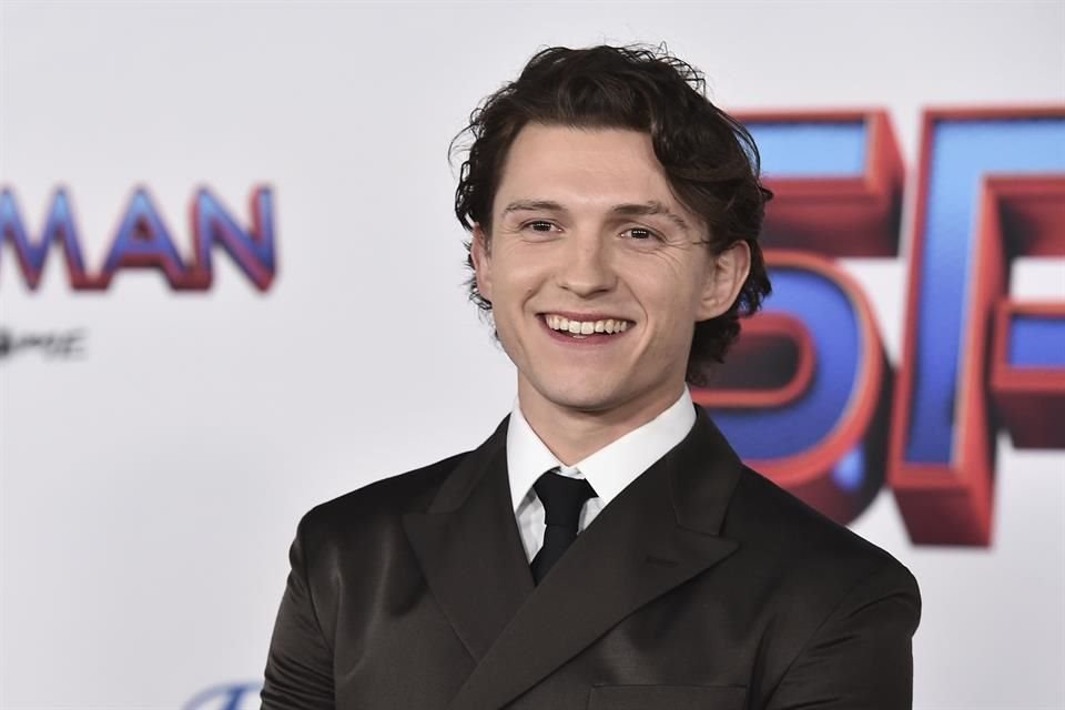 Tom Holland, el actor que da vida a Spider-Man, fue visto relajándose en Cabo San Lucas, Baja California.