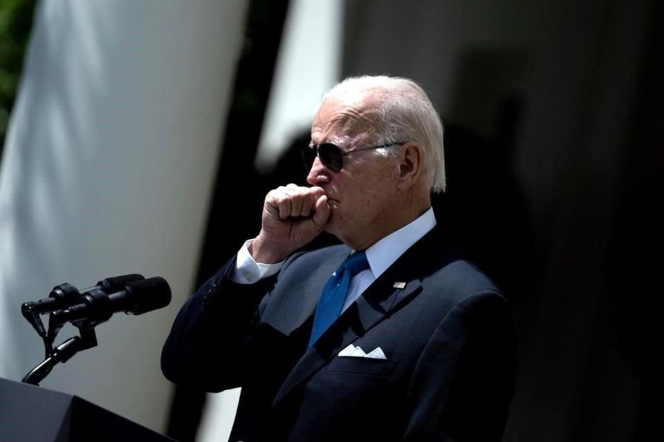 El Presidente Joe Biden encara un casao de rebote de Covid-19, pero su médico dice que sus síntomas son leves.