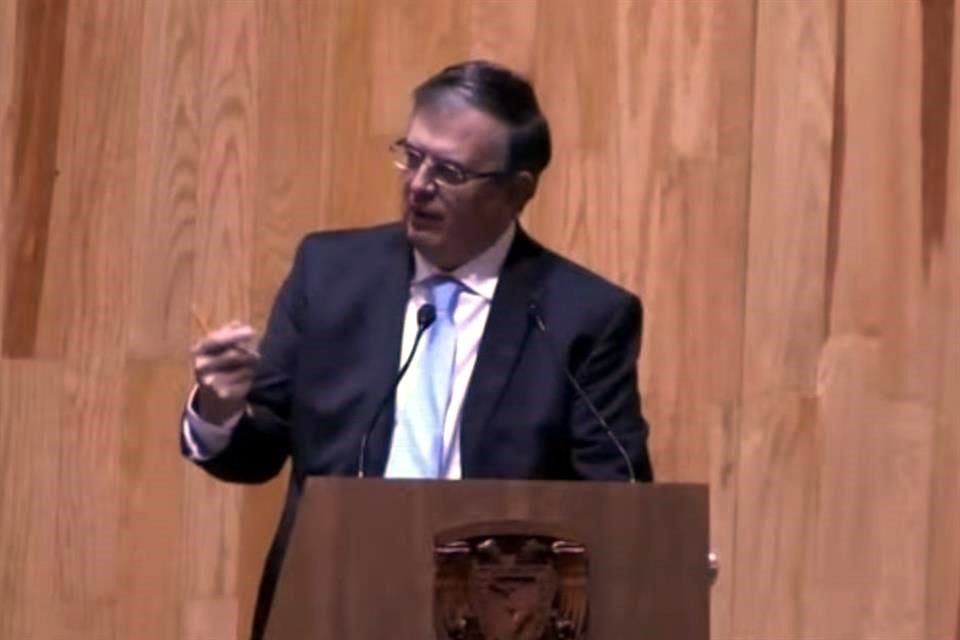 Marcelo Ebrard, Secretario de Relaciones Exteriores.