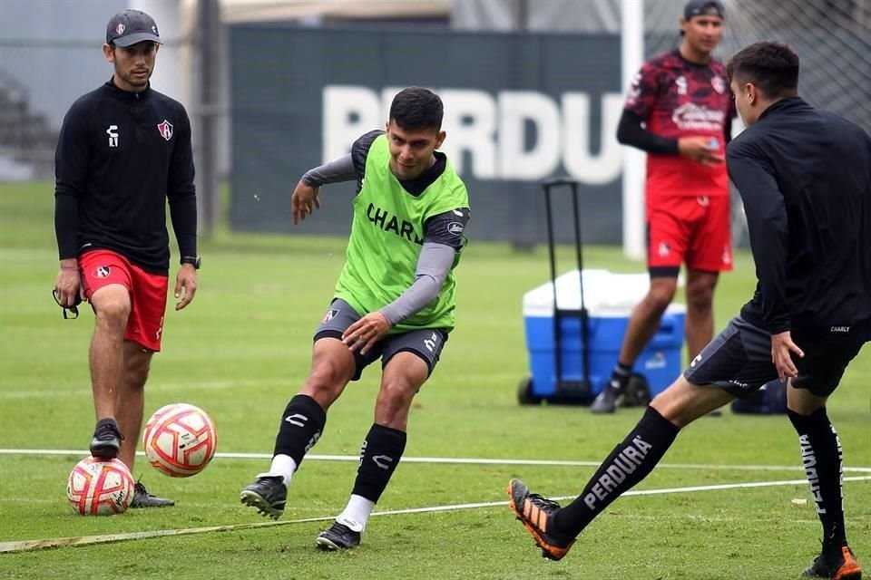 Diego Barbosa no podrá jugar hoy ante Querétaro, pues se resintió de la lesión que sufrió durante juego ante Cruz Azul.