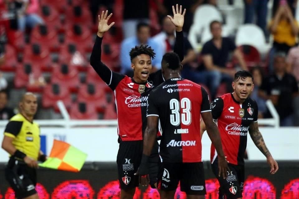 Ozziel Herrera marcó el segundo, tras un disparo cruzado.