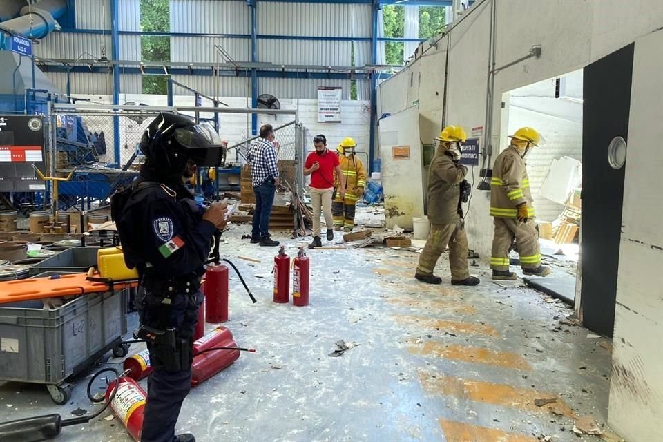 Al menos seis personas resultaron lesionadas tras explosión en fábrica de cartuchos.