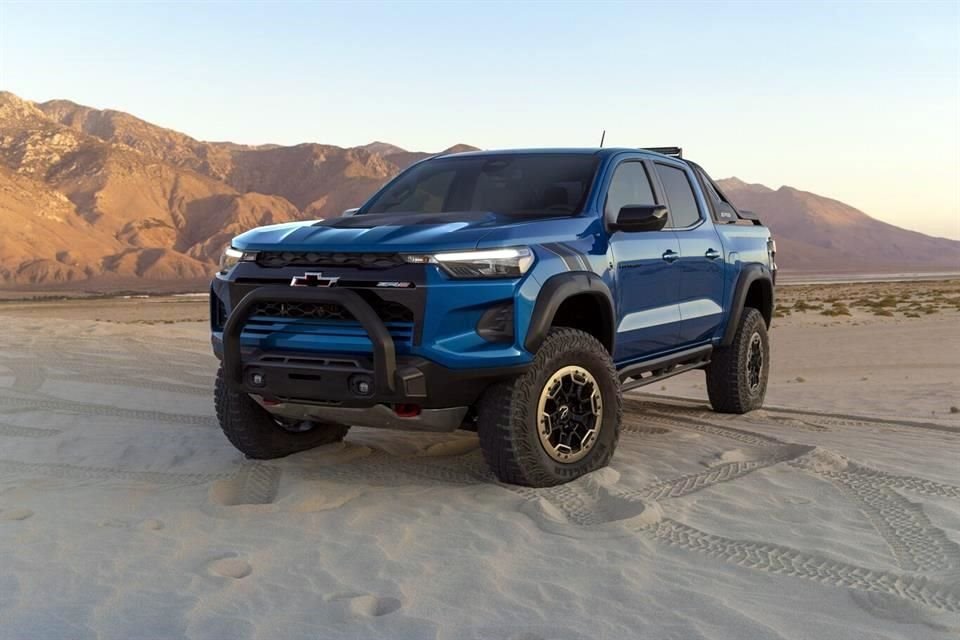 La versión ZR2 cuenta con neumáticos de 32 pulgadas.