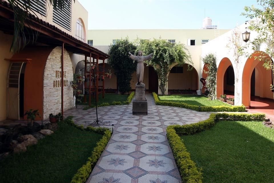 El primer monasterio de las Adoratrices cumple 75 años y necesita restauraciones.