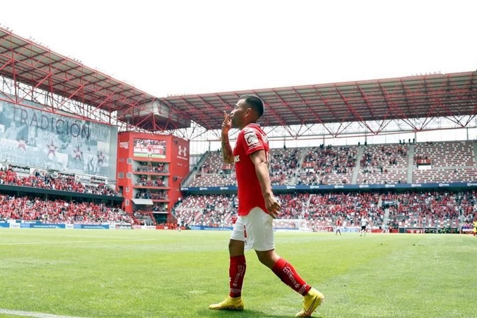 Jean Meneses firmó la remontada.