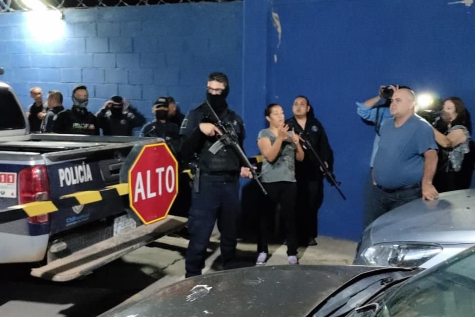 Julián LeBarón acusó que 5 familiares fueron detenidos por policías de Nuevo Casas Grandes, Chihuahua, por portar armas del Ejército.
