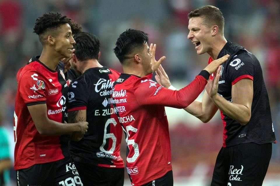 Ya sin presión, los Rojinegros reciben al Puebla en la Ida de Cuartos de Final.