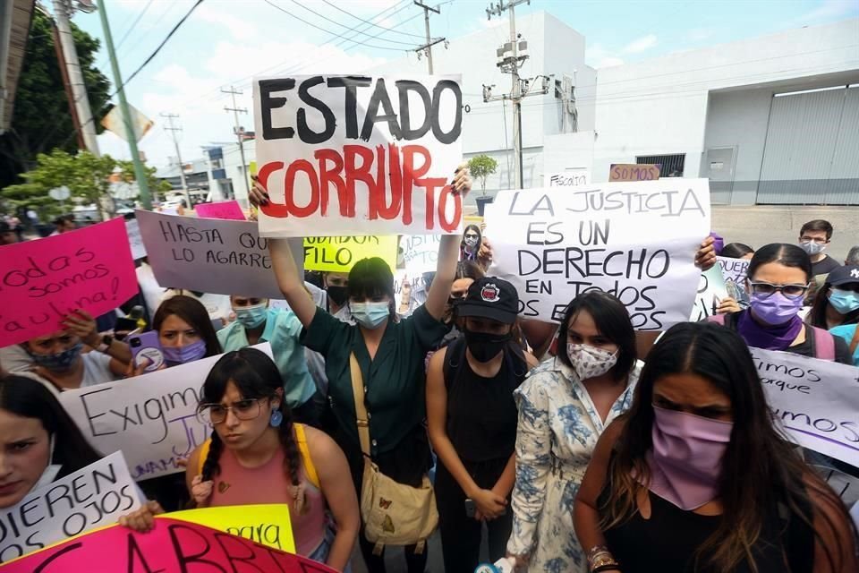 Reclaman que no han tenido ni medidas de protección ni avance en sus carpetas de investigación.