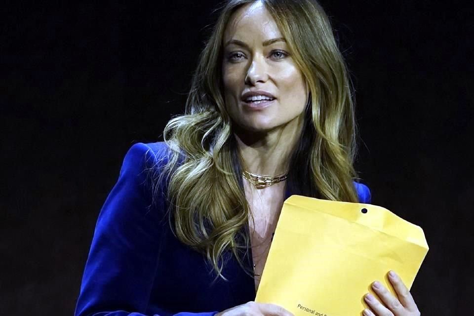 La actriz Olivia Wilde solicitó desestimar la petición de custodia de su ex esposo, Jason Sudeikis, luego de que este la 'avergonzara' y 'exhibiera'.